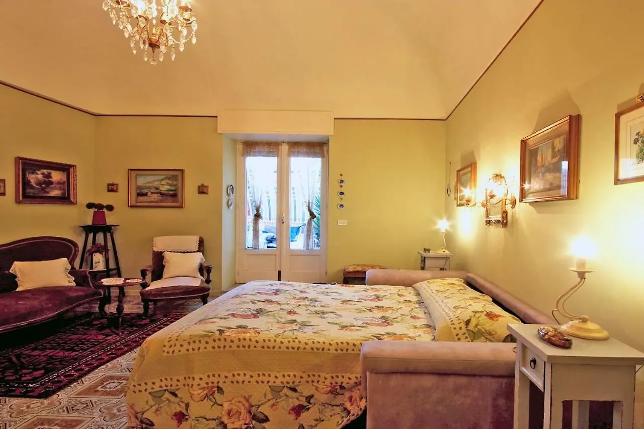 Holiday home Dimora Vera Chiaramonte Gulfi