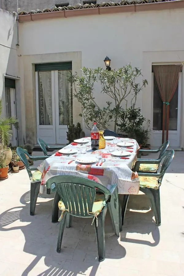 Dimora Vera Chiaramonte Gulfi Holiday home